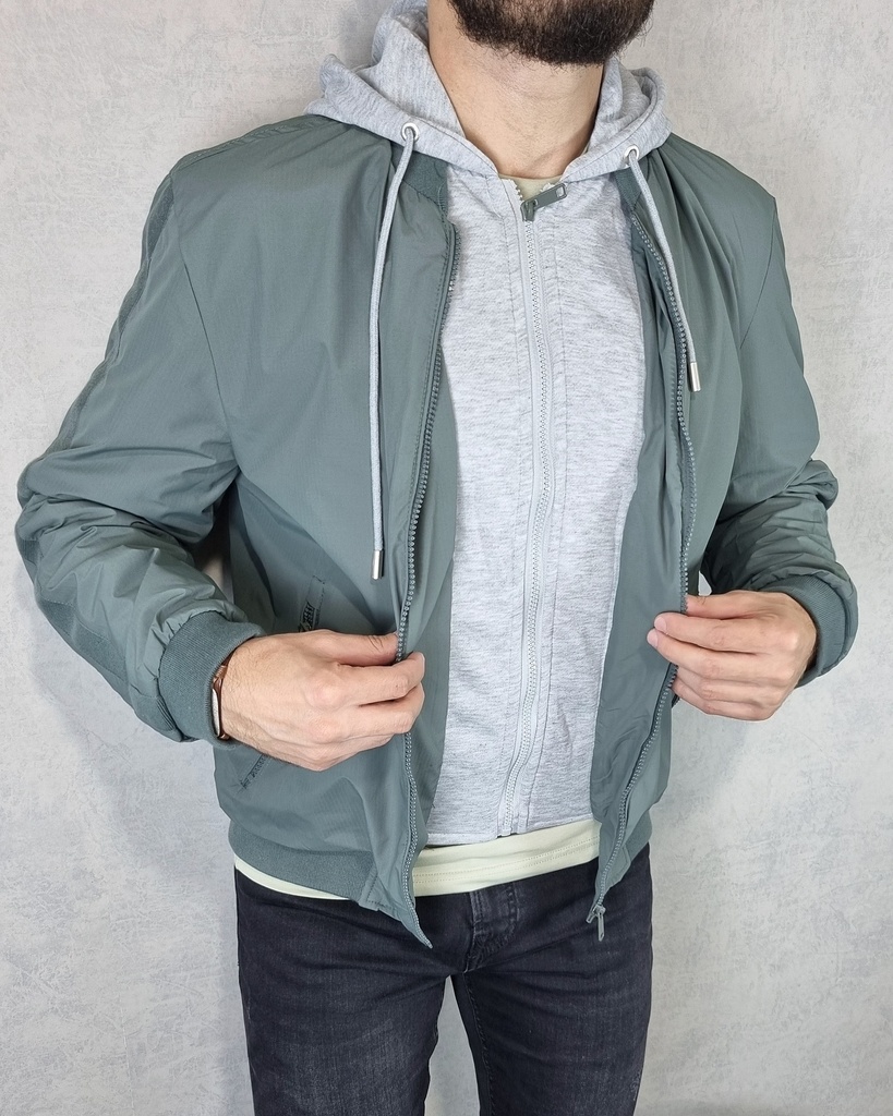 Chaqueta con capucha estivaneli cq20030