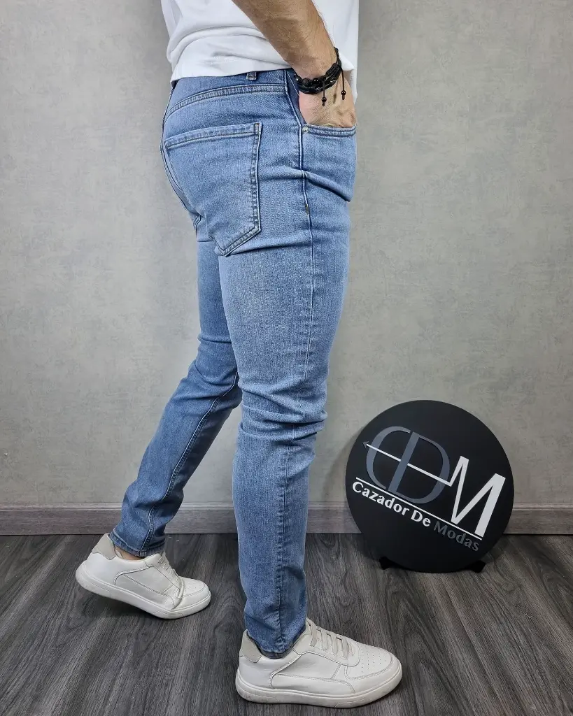 Jn30656-1.webp
