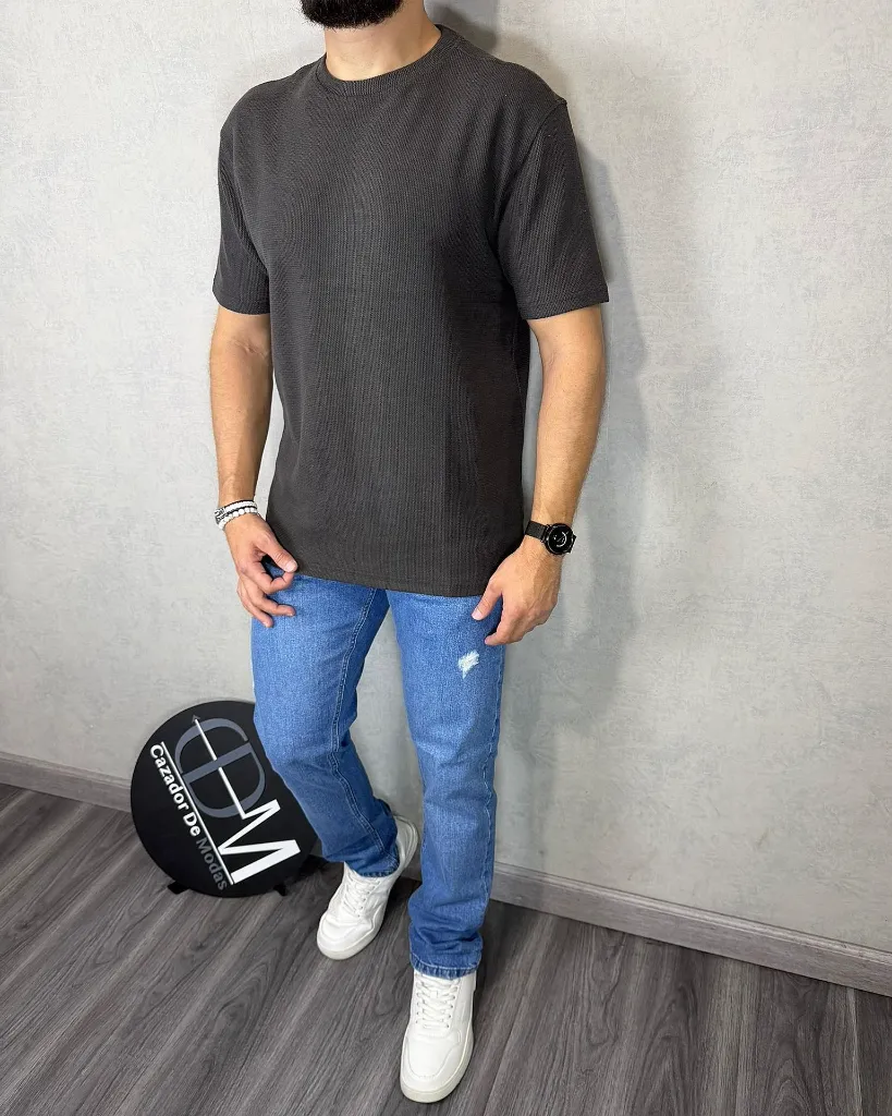 F7943-1.webp
