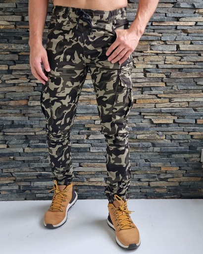 [JCB079C] JOGGER CAMUFLAJEADO CALLE8 CB-079