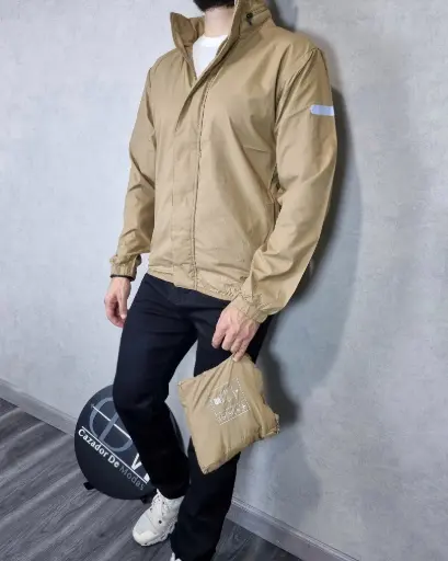 Chaqueta con capucha estivaneli 19252